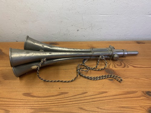 Alte hupe fanfare signalhorn - hupe,