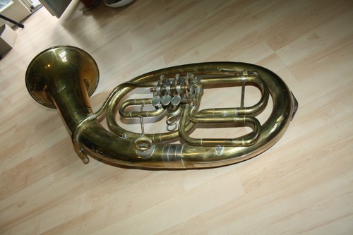 Altes tenorhorn von amati - altes,