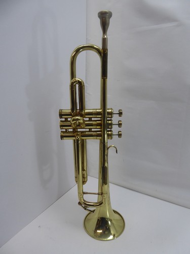 Alte acustic trompete mit - alte,